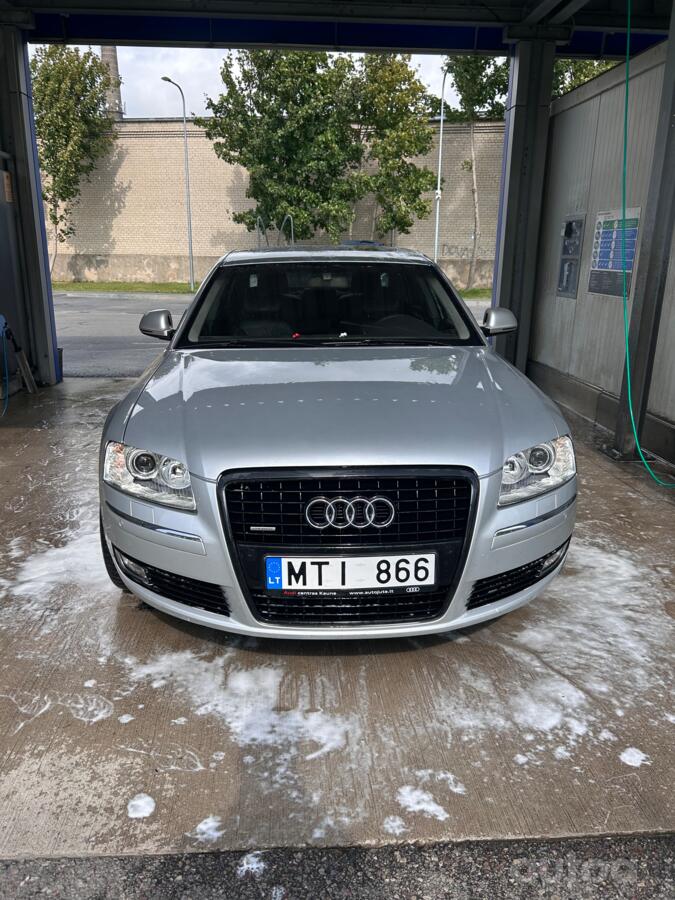 Audi A8 D3/4E Sedan