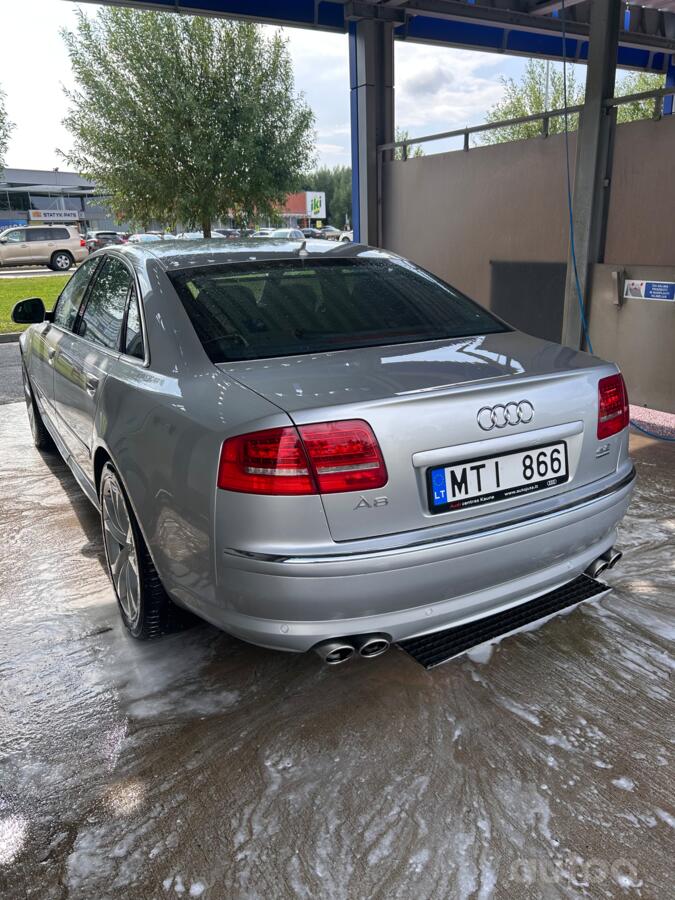 Audi A8 D3/4E Sedan