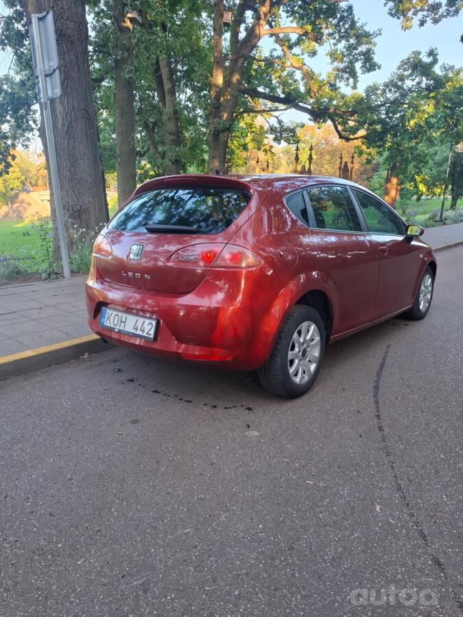 SEAT Leon 2 generation Hatchback 5-doors