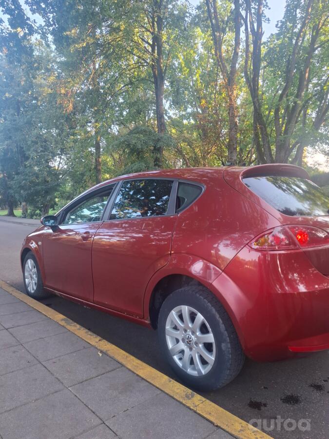 SEAT Leon 2 generation Hatchback 5-doors