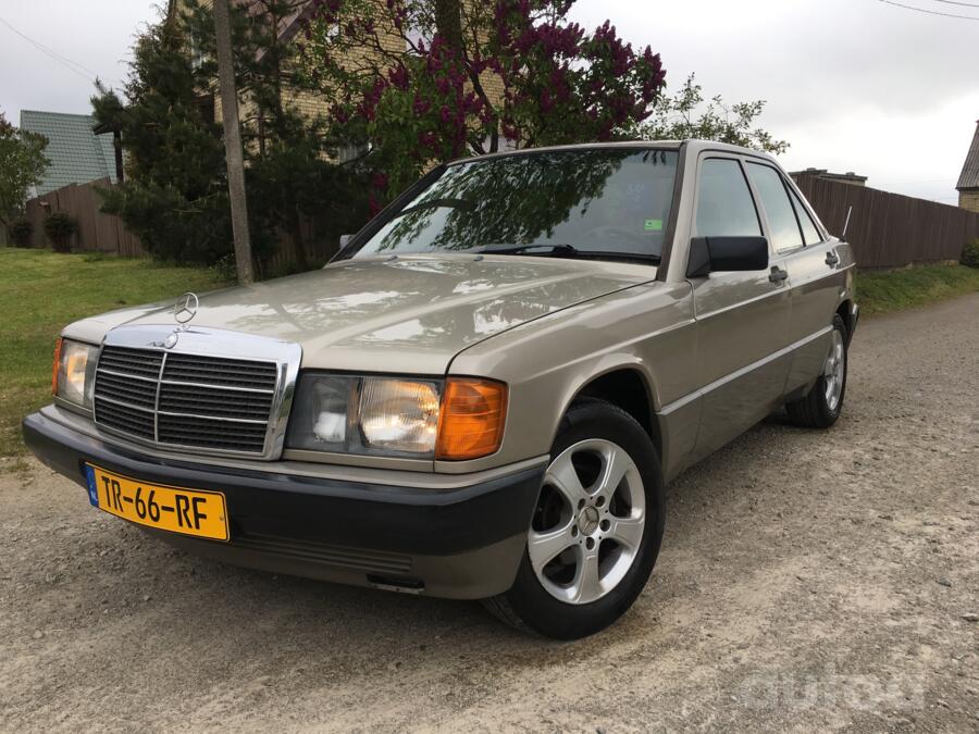 Mercedes-Benz 190 (W201) 1 generation