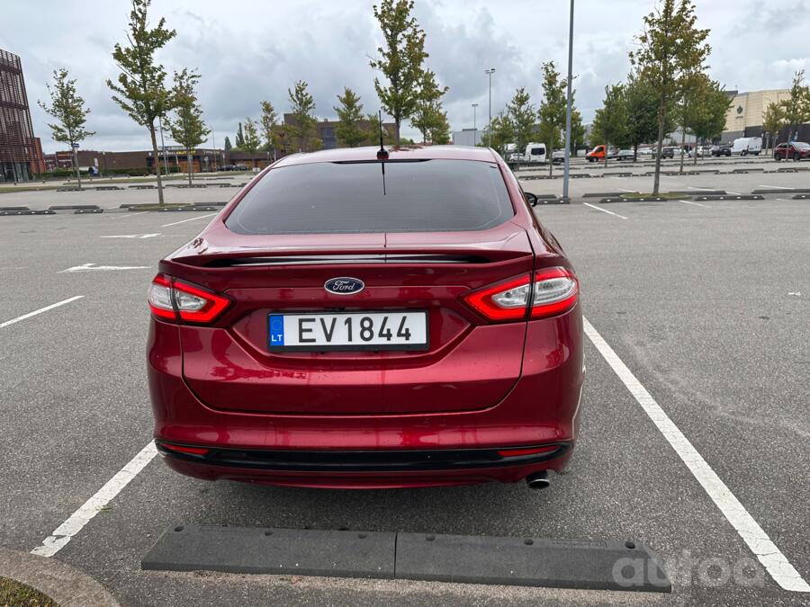 Ford Fusion Titanium