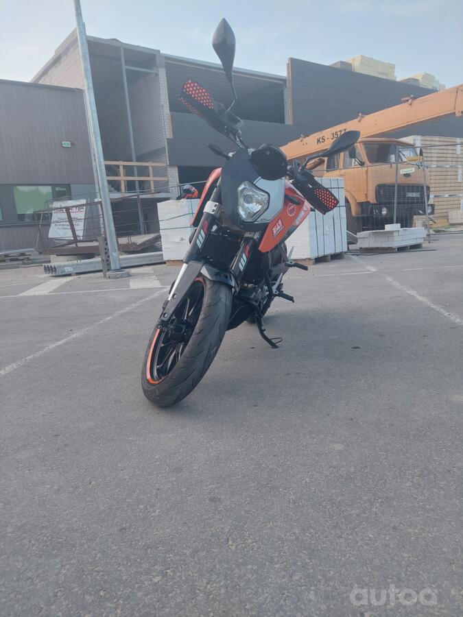KTM Duke