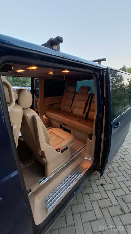 Volkswagen Multivan T5 Minivan