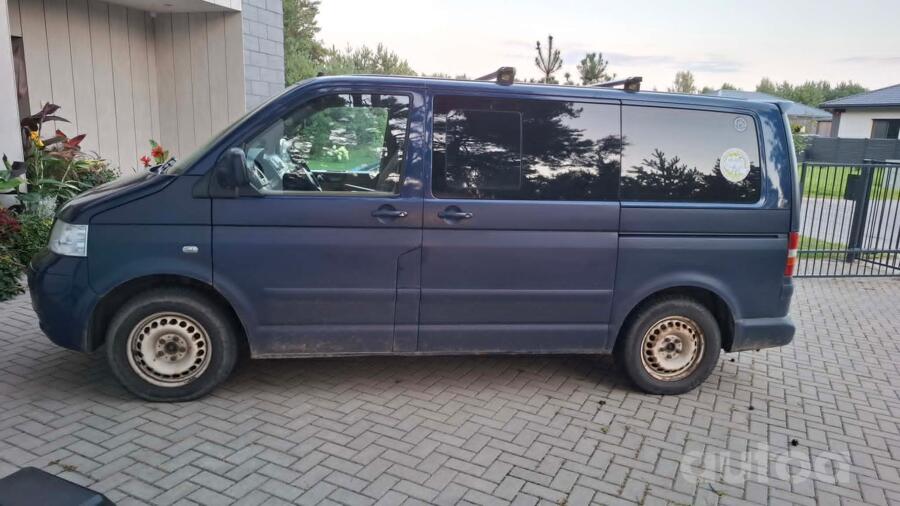 Volkswagen Multivan T5 Minivan