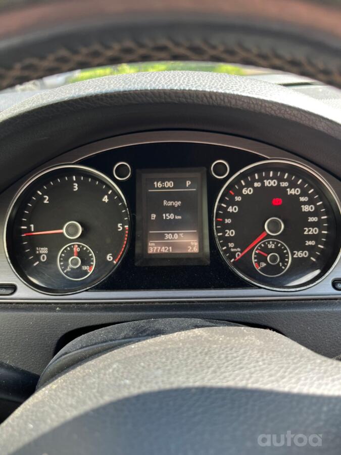 Volkswagen Passat B6 wagon 5-doors