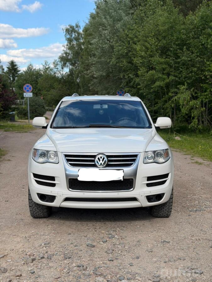 Volkswagen Touareg 1 generation Crossover