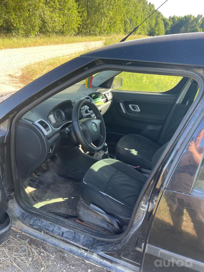 Skoda Roomster 1 generation Minivan 5-doors