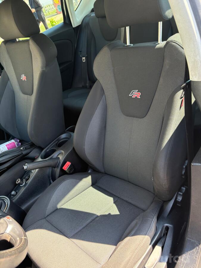 SEAT Leon 2 generation Hatchback 5-doors