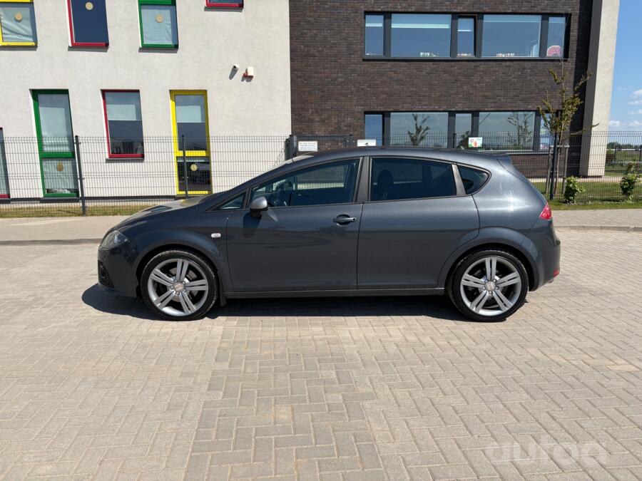 SEAT Leon 2 generation Hatchback 5-doors