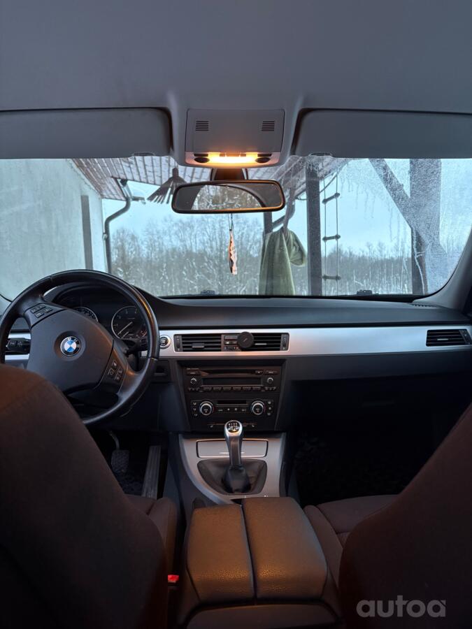BMW 3 Series E90/E91/E92/E93 Sedan