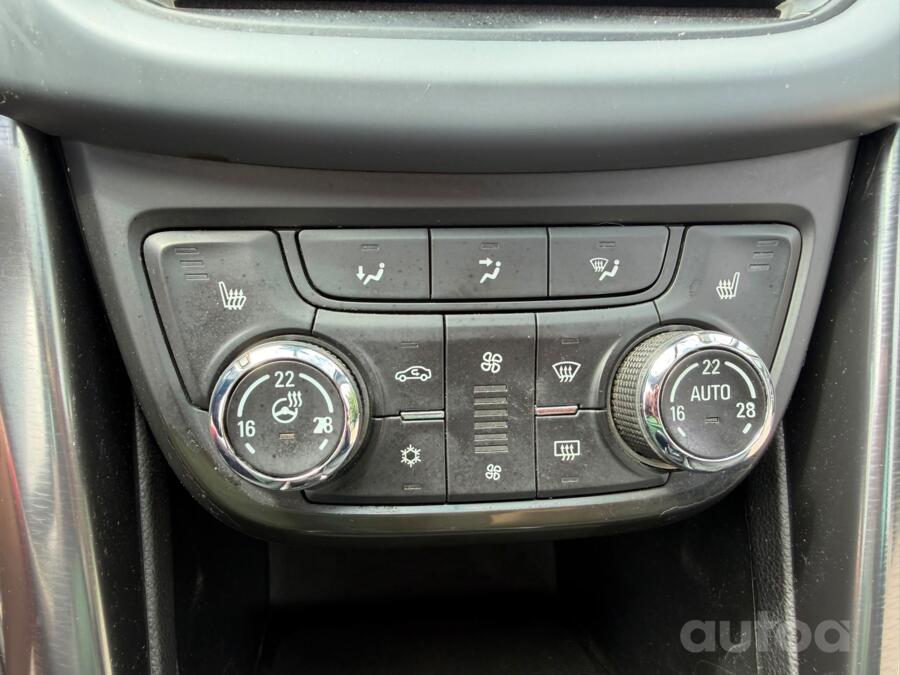 Opel Zafira Tourer 2012