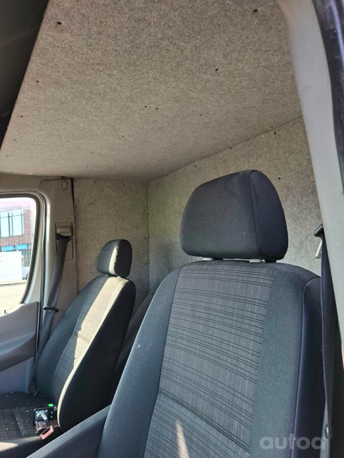 Mercedes-Benz Sprinter Second generation