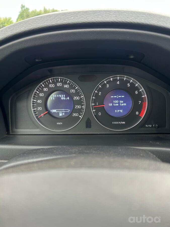 Volvo V70 3 generation wagon
