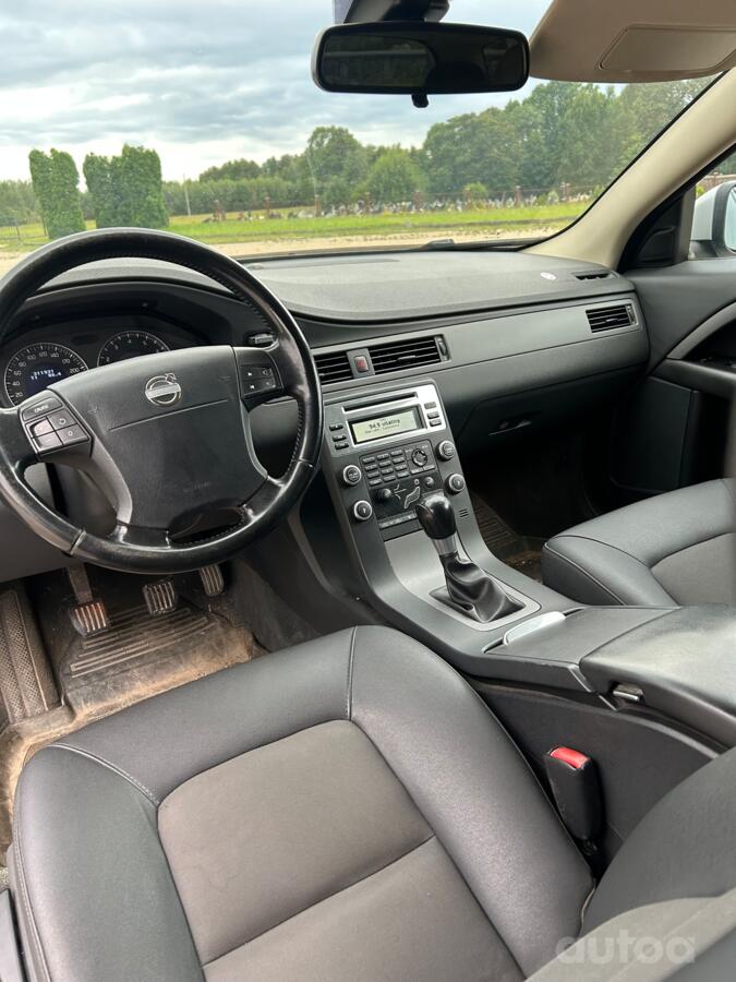 Volvo V70 3 generation wagon