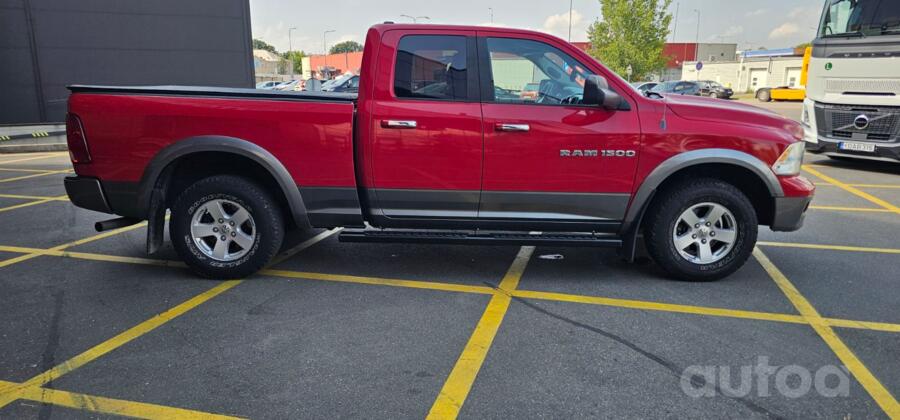 RAM 1500 1 generation Quad Cab pickup