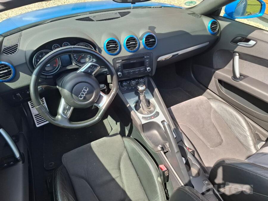 Audi TT 8J Roadster 2-doors