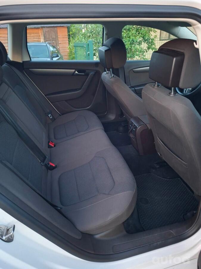 Volkswagen Passat B7 Passat Alltrack (B7)