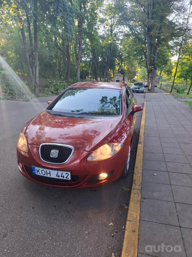 SEAT Leon 2 generation Hatchback 5-doors