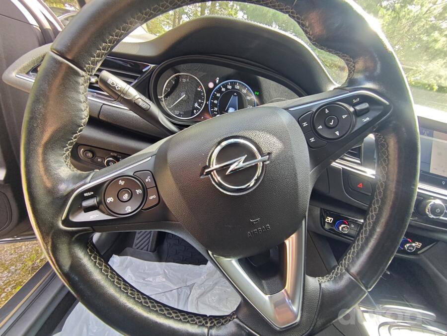 Opel Insignia 2021