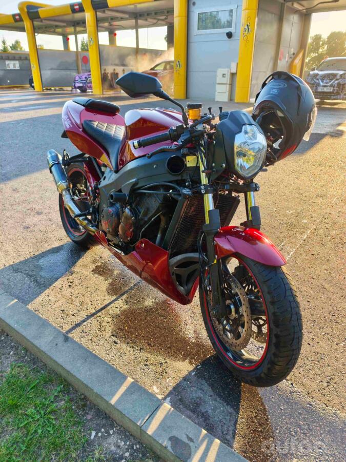 Triumph Daytona