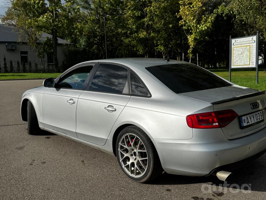 Audi A4 B8/8K Sedan 4-doors