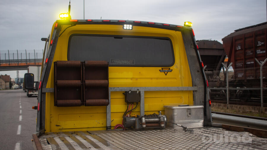 Mercedes-Benz Sprinter First generation