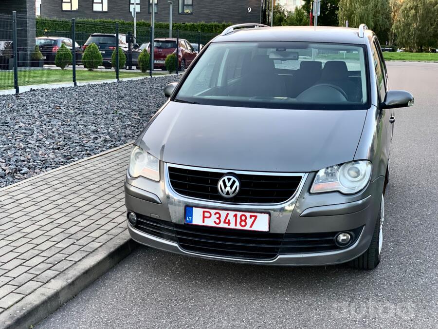Volkswagen Touran 1 generation [restyling] Minivan 5-doors