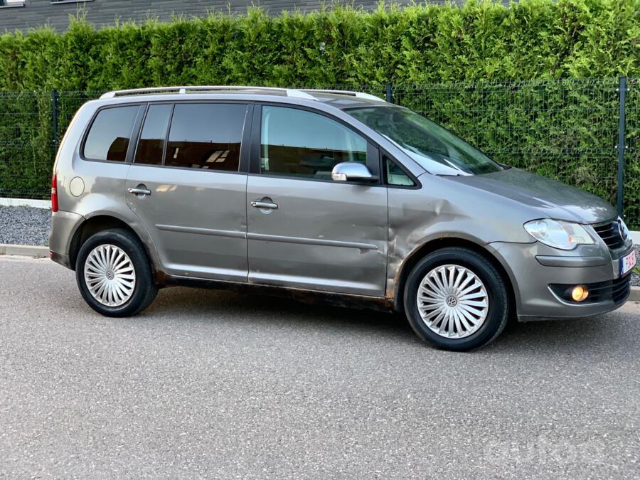 Volkswagen Touran 1 generation [restyling] Minivan 5-doors