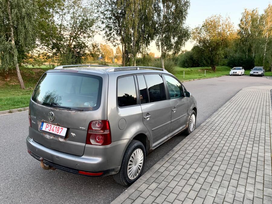 Volkswagen Touran 1 generation [restyling] Minivan 5-doors