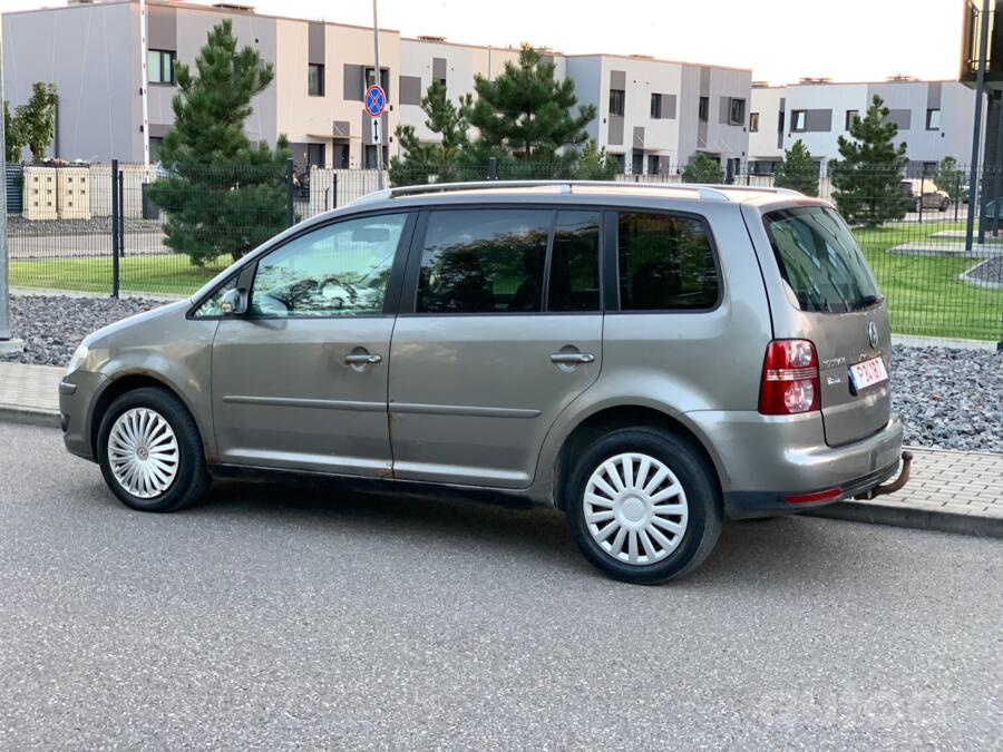 Volkswagen Touran 1 generation [restyling] Minivan 5-doors