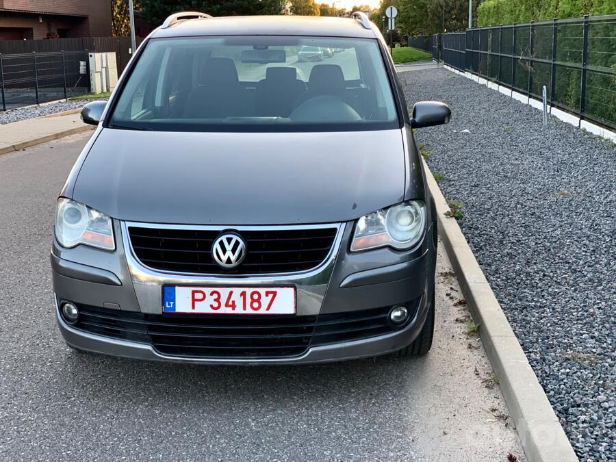 Volkswagen Touran 1 generation [restyling] Minivan 5-doors