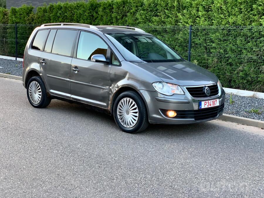 Volkswagen Touran 1 generation [restyling] Minivan 5-doors