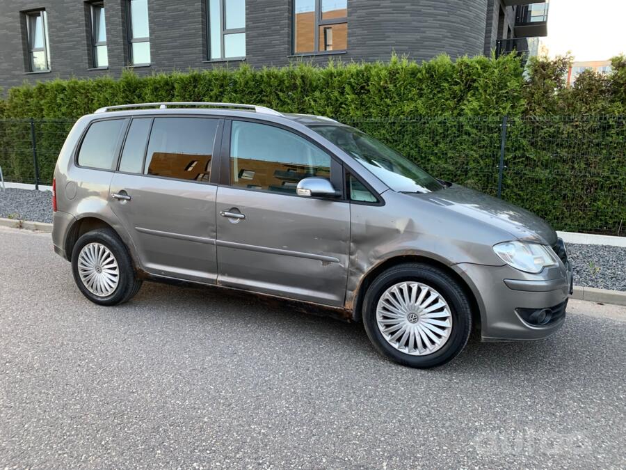Volkswagen Touran 1 generation [restyling] Minivan 5-doors