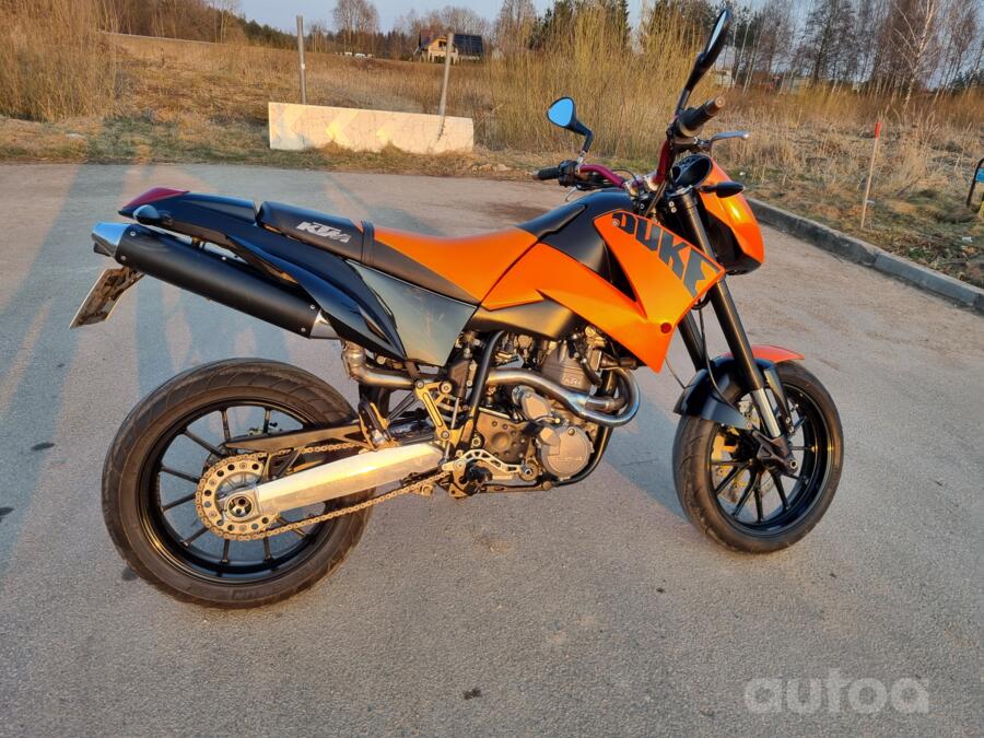 KTM Duke