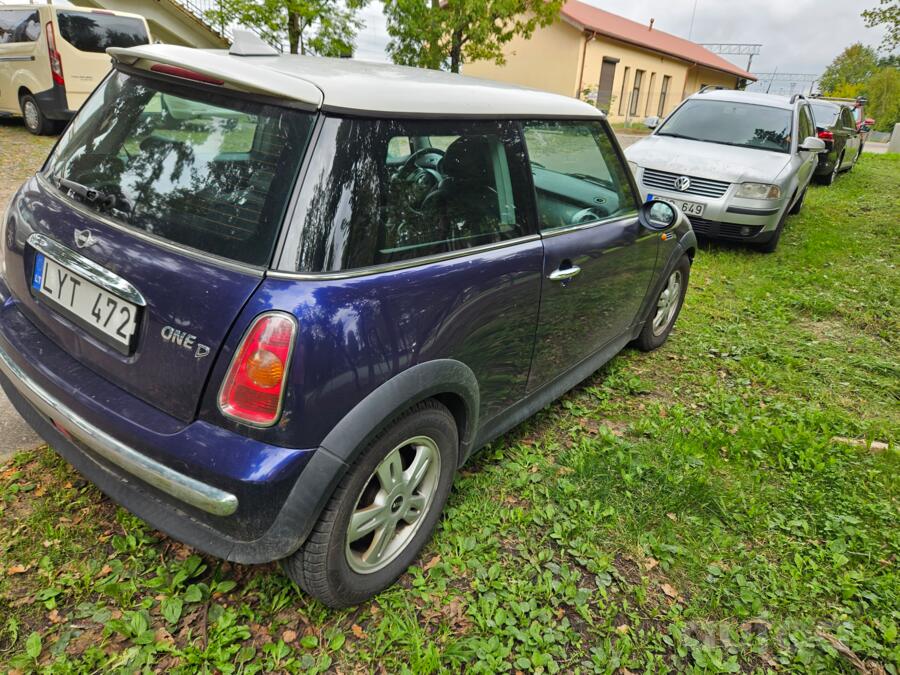 Mini One R50 Hatchback