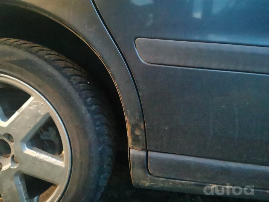Volvo V70 2 generation wagon