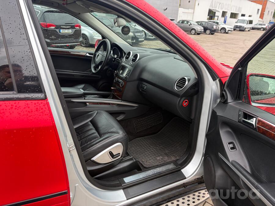 Mercedes-Benz M-Class W164 Crossover 5-doors