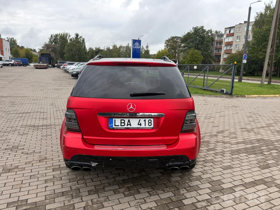 Mercedes-Benz M-Class W164 Crossover 5-doors