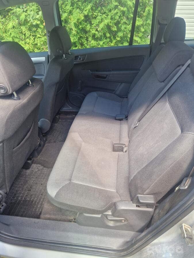 Opel Zafira B Minivan 5-doors