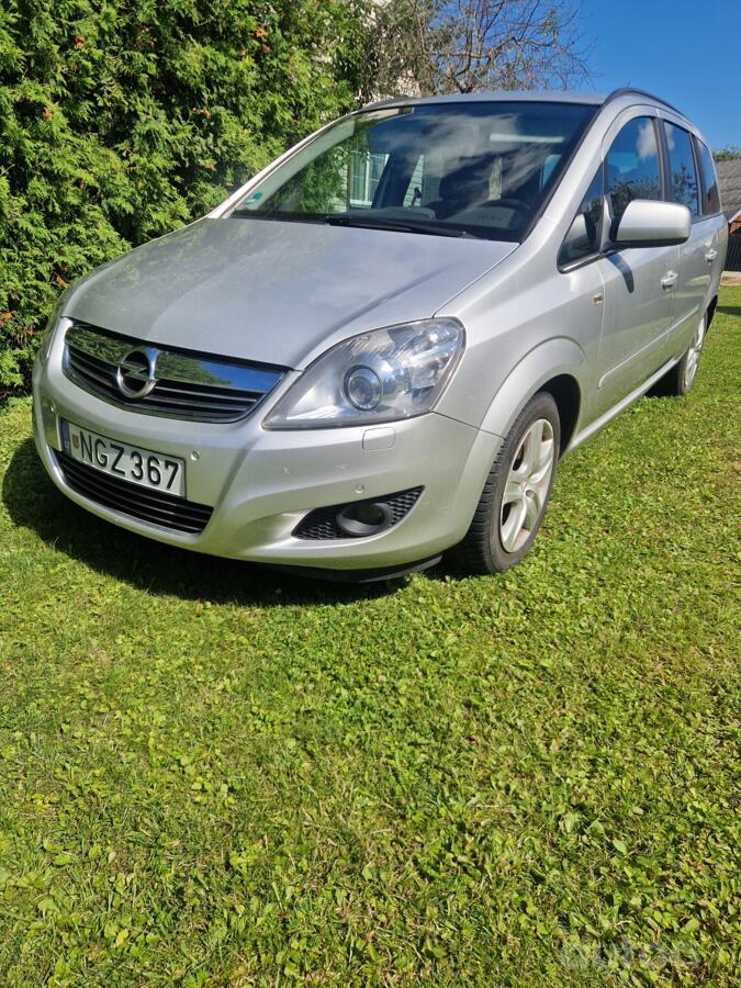 Opel Zafira B Minivan 5-doors