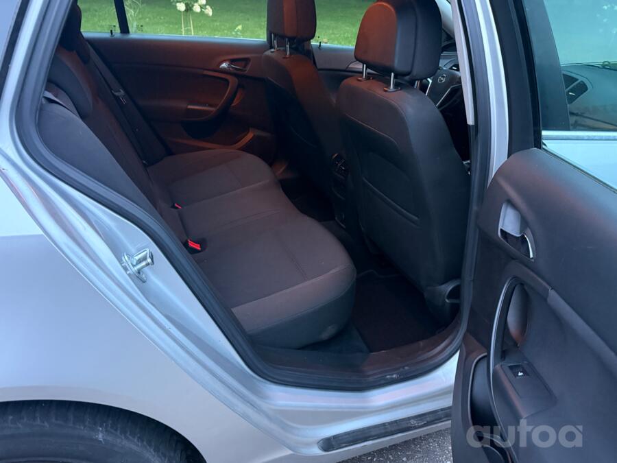 Opel Insignia A Sports Tourer wagon 5-doors