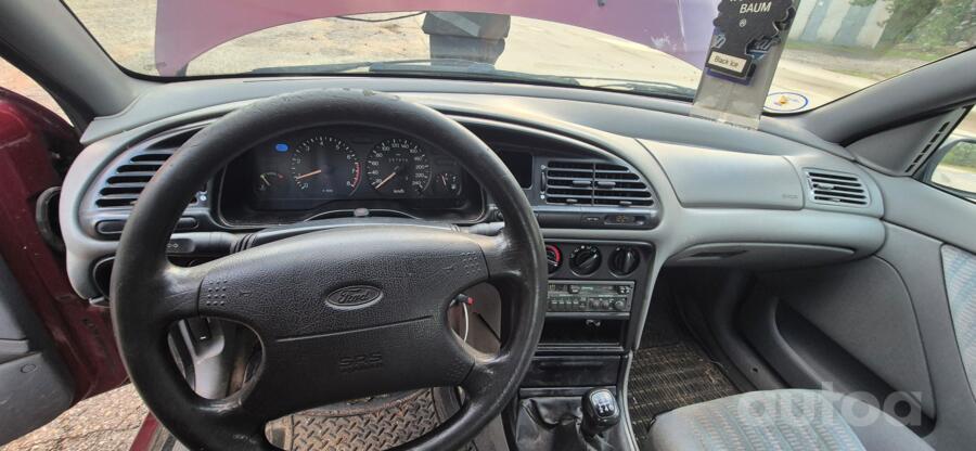 Ford Mondeo 1 generation Sedan