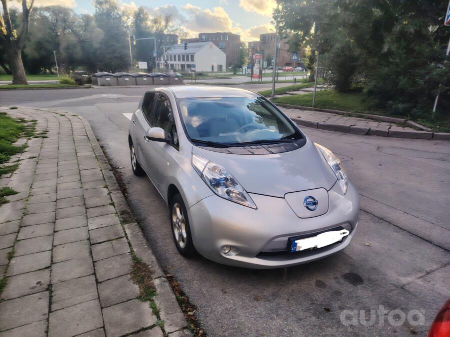 Nissan Leaf 1 generation Hatchback