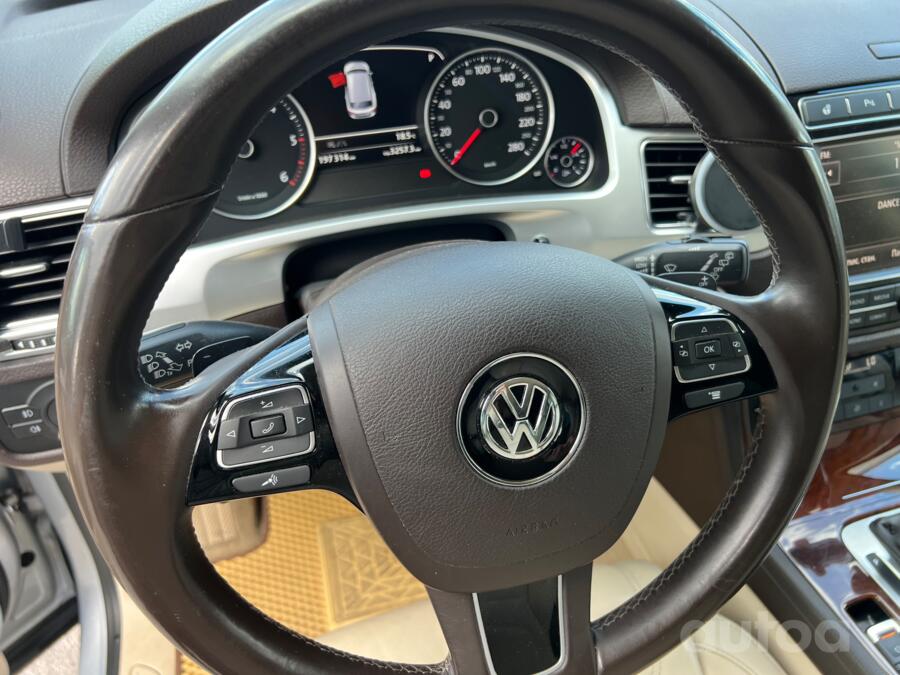 Volkswagen Touareg 2 generation [restyling] Crossover