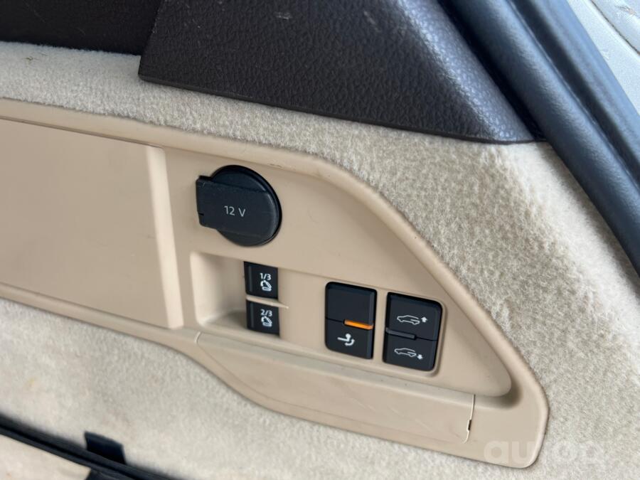 Volkswagen Touareg 2 generation [restyling] Crossover