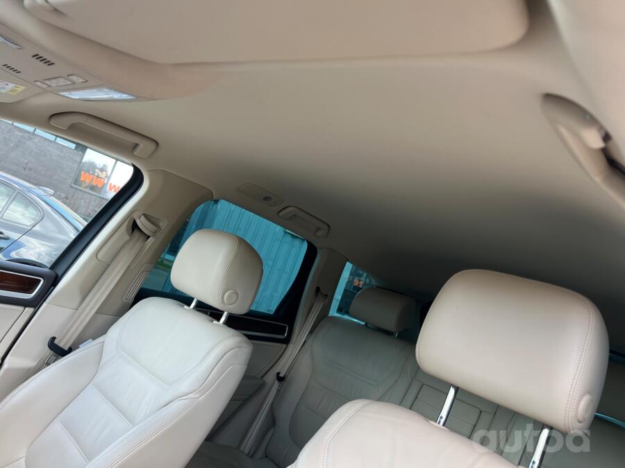 Volkswagen Touareg 2 generation [restyling] Crossover