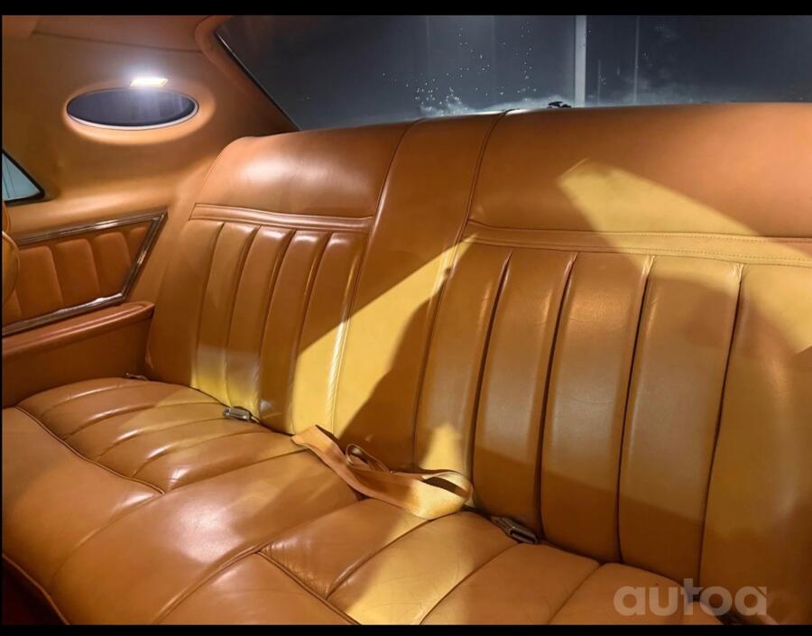 Lincoln Continental 5 generation