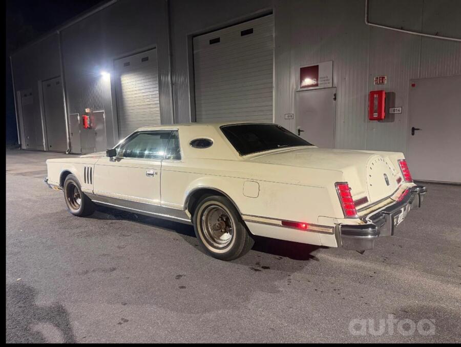 Lincoln Continental 5 generation
