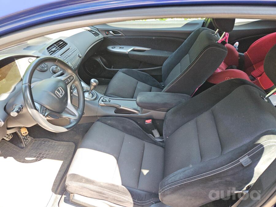 Honda Civic 8 generation [restyling] Type-S hatchback 3-doors